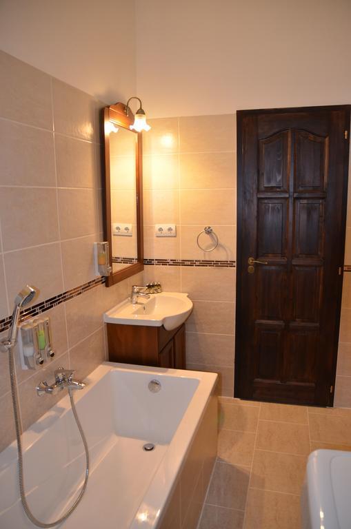 Mirage Apartments Vaci Street Будапеща Екстериор снимка